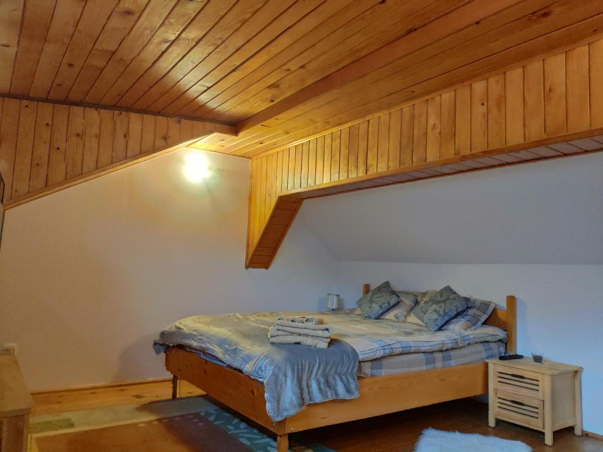 Cozy Loft At Teleferic Apartment Sinaia Ngoại thất bức ảnh